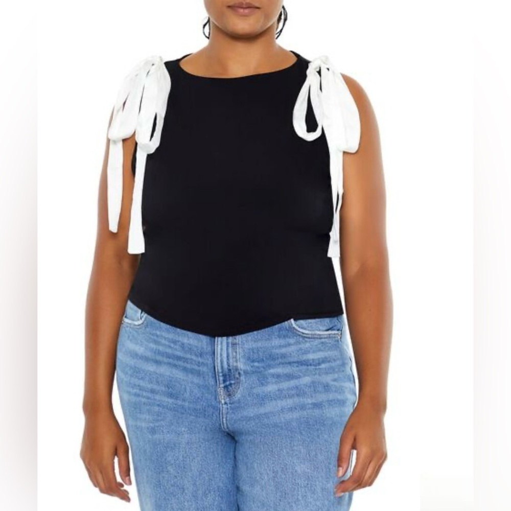 FOREVER 21+ Plus 0X XL Black Tank White Bow Shoulder Ties R$20 NWT - Picture 1 of 4